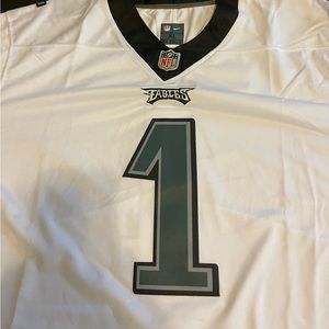 Jalen hurts jersey Nike very nice XL well made numbers are sewed on not iron on